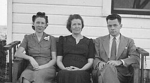 Lesta, Delsie and Rex Lovejoy, about 1941